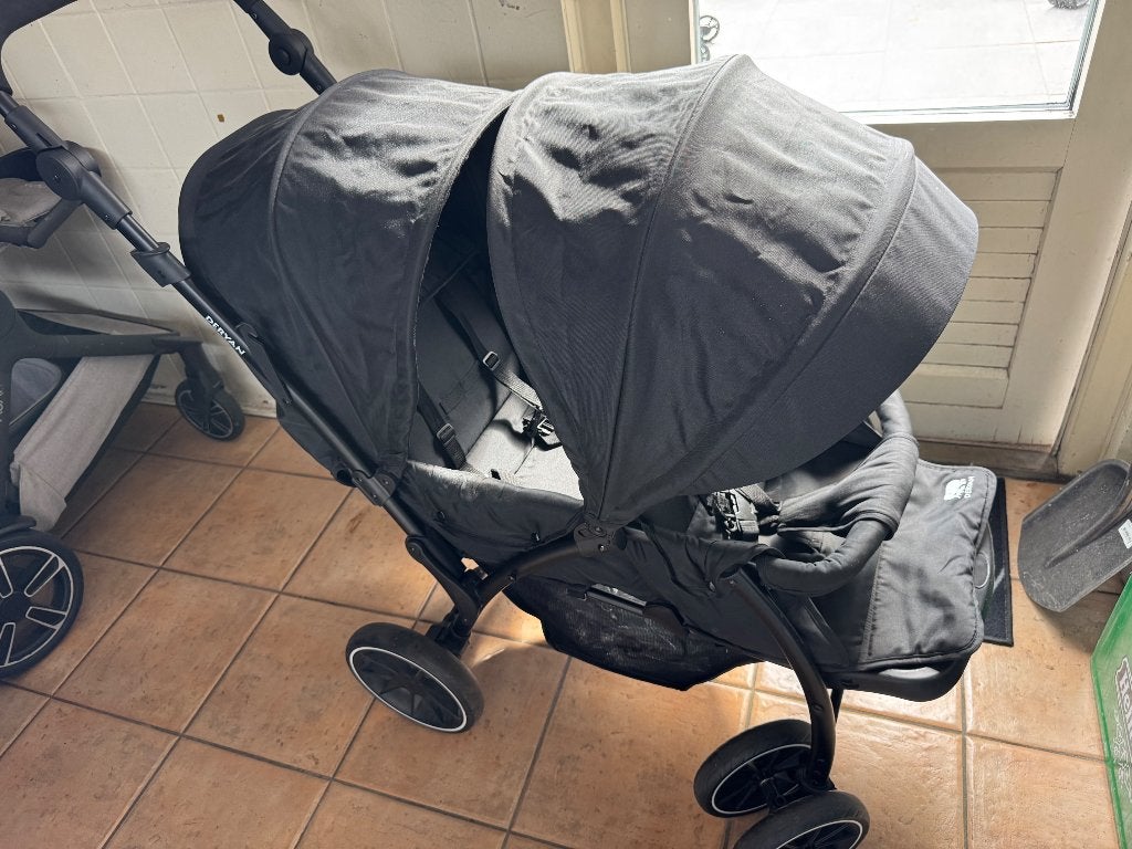 Deryan buggy, Kinderen en Baby's, Buggy's, Ophalen, Zo goed als nieuw, Overige merken, Verstelbare rugleuning