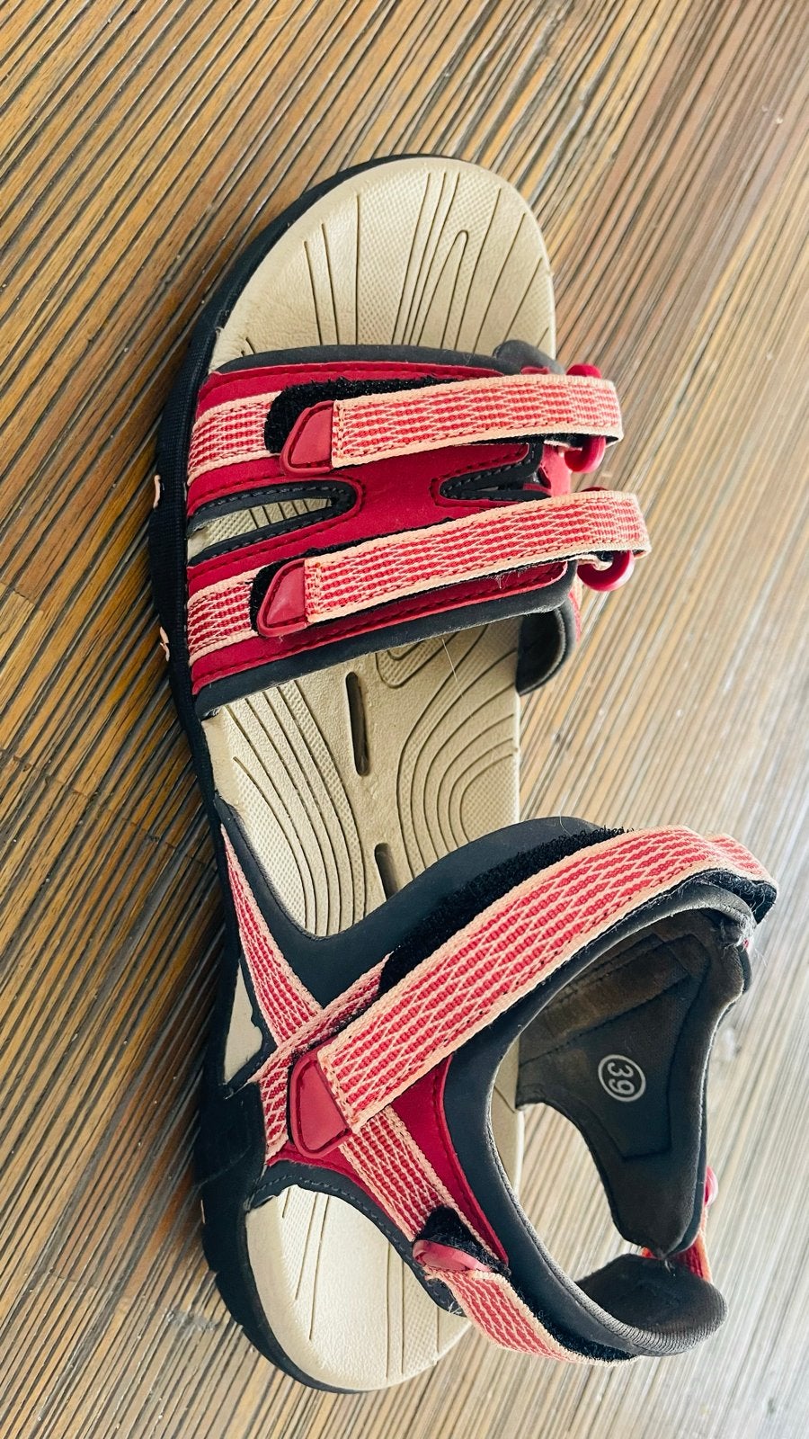 Rode sandalen maat 39 - Ideaal voor wandelen, Ophalen of Verzenden, Gedragen, Rood, Sandalen of Muiltjes