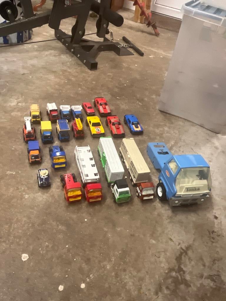Diverse Tonka modellen: groot en klein, voor verzamelaar/spe, Ophalen of Verzenden, Zo goed als nieuw