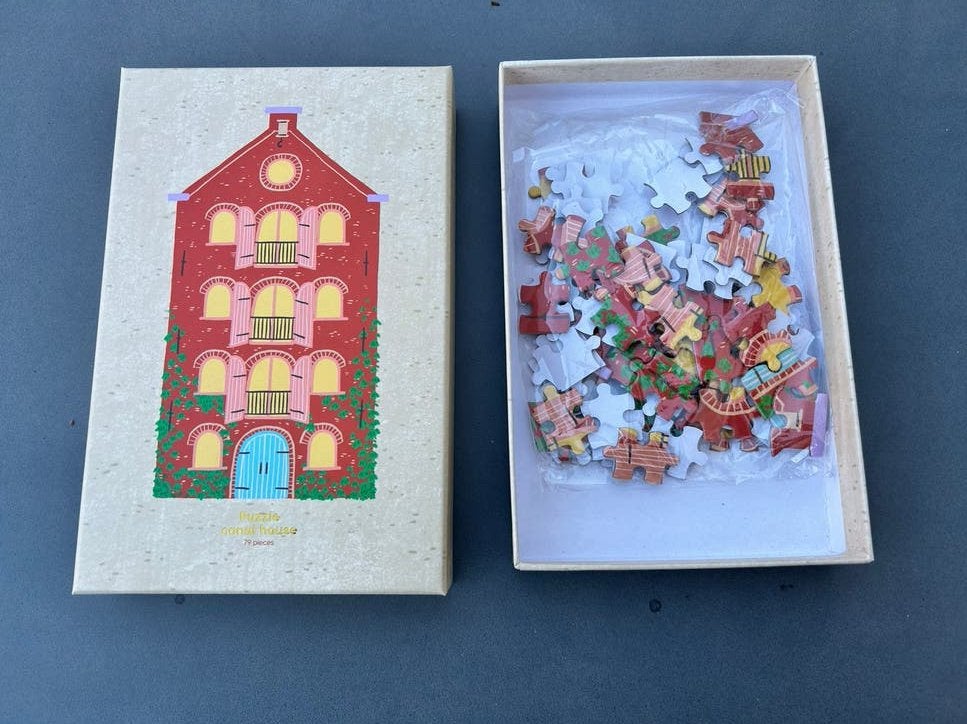 &K Amsterdam Grachtenpand Puzzel - Nieuw & Geseald, Ophalen of Verzenden, Minder dan 500 stukjes, Nieuw