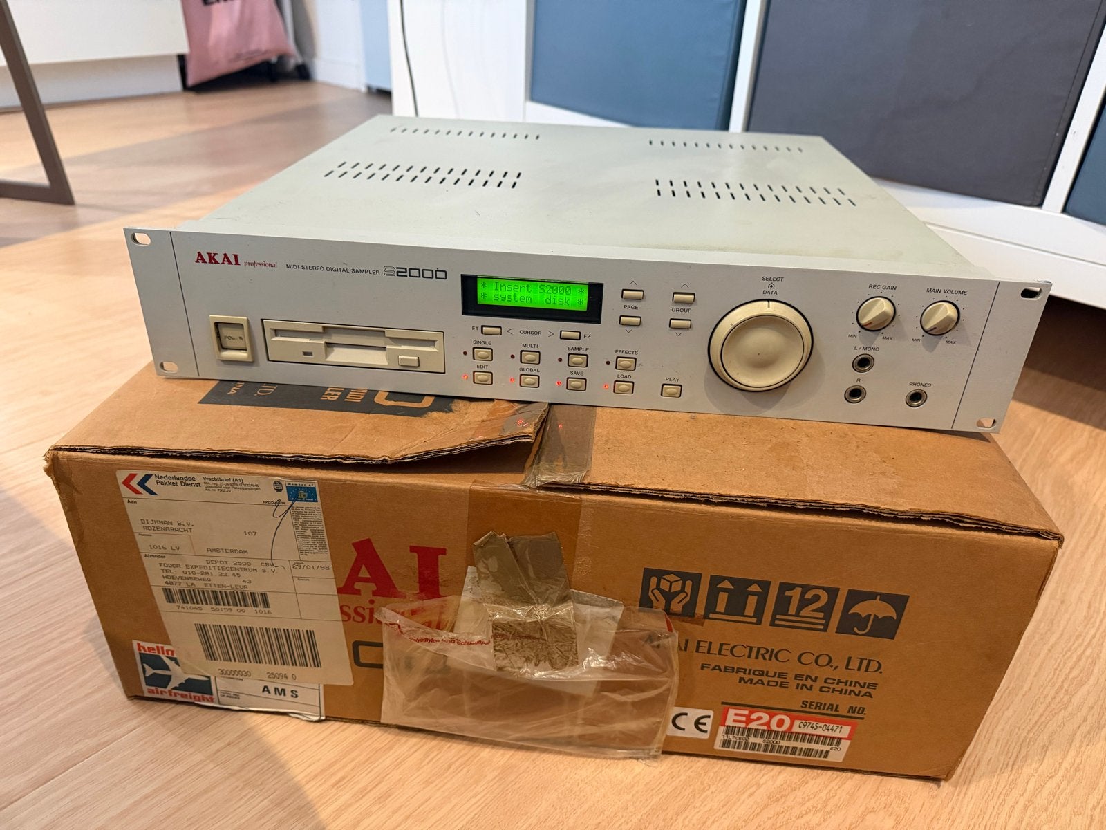 Akai S2000 Sampler met originele doos, handleiding en toebeh, Ophalen, Gebruikt, Overige merken, Met midi-aansluiting