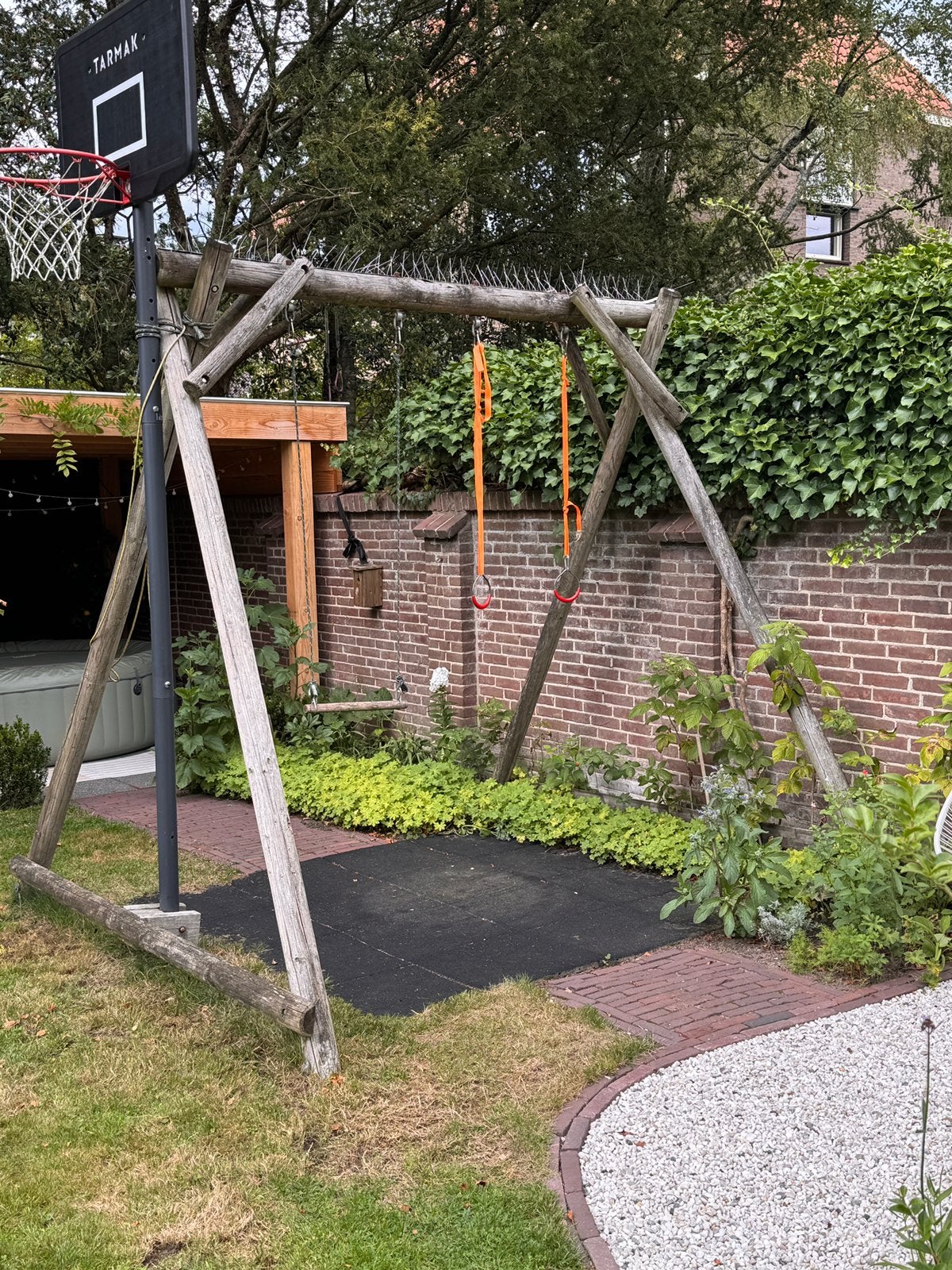 Schommel en rubberen tegels, Ophalen, Gebruikt, Schommel