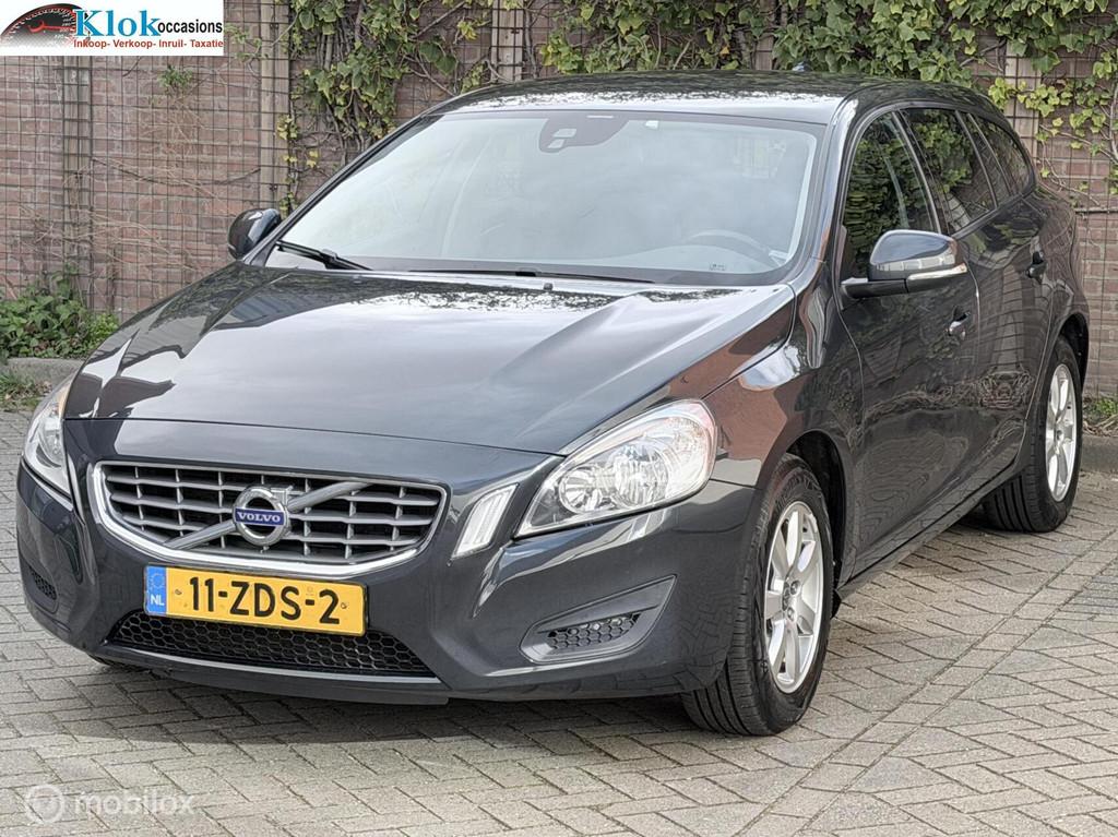 Volvo V60 1.6 T3 Kinetic NAP Automaat Navi Cruise Clima, Auto's, Volvo, Parkeersensor, 4 cilinders, 150 pk, 1451 kg