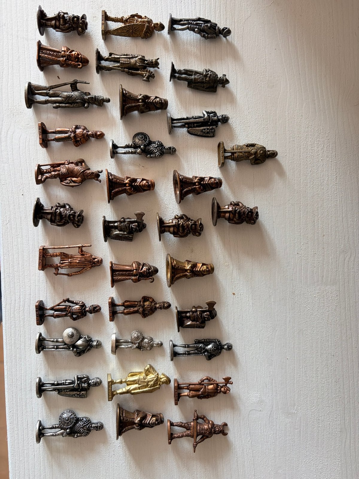 42 Ferrero metalen figuurtjes jaren '70, '80, '90, Ophalen of Verzenden, Gebruikt
