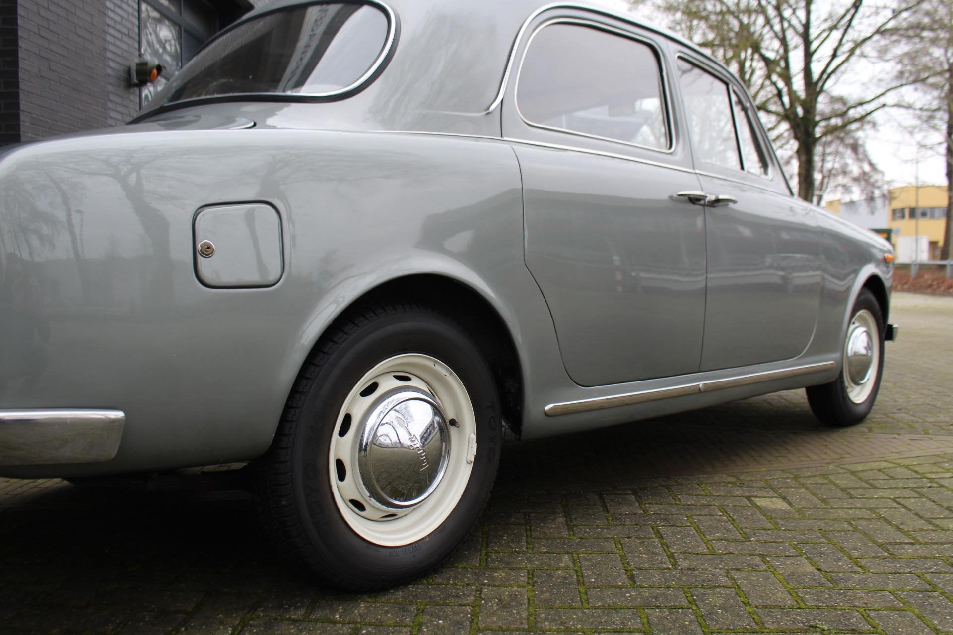 Lancia APPIA Series III Berlina V4 NIEUWSTAAT! RESTORED, foto 9