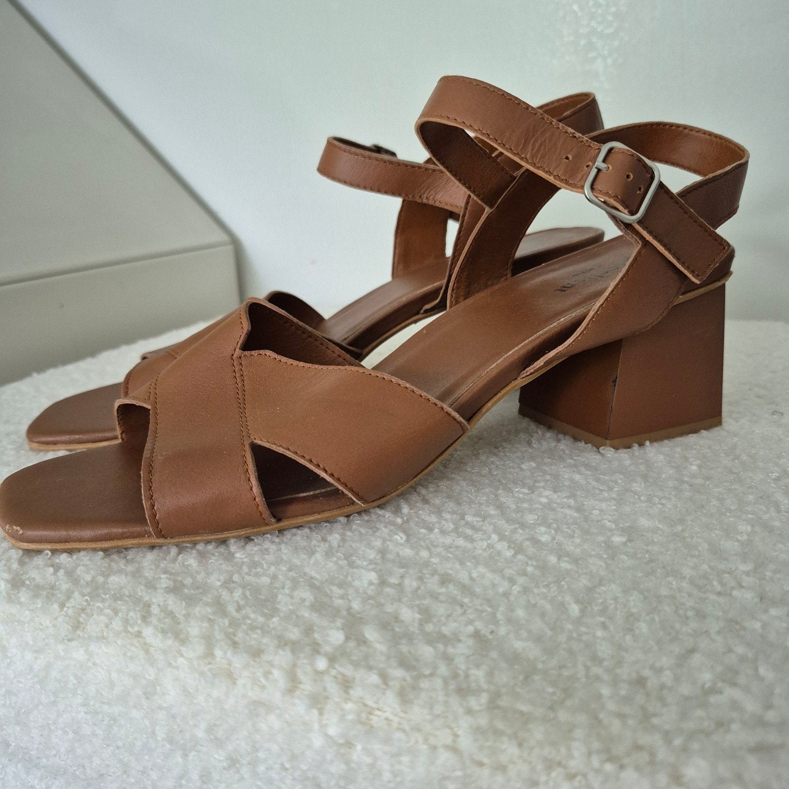 Bruine leren sandalen Excellent, maat 40, Kleding | Dames, Bruin, Sandalen of Muiltjes, Ophalen of Verzenden, Excellent
