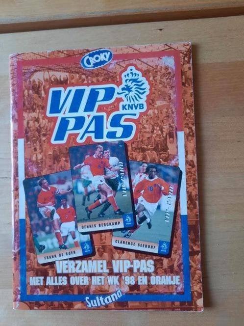 KNVB VIP PAS - COMPLEET VERZAMELALBUM, Verzamelen, Ophalen of Verzenden