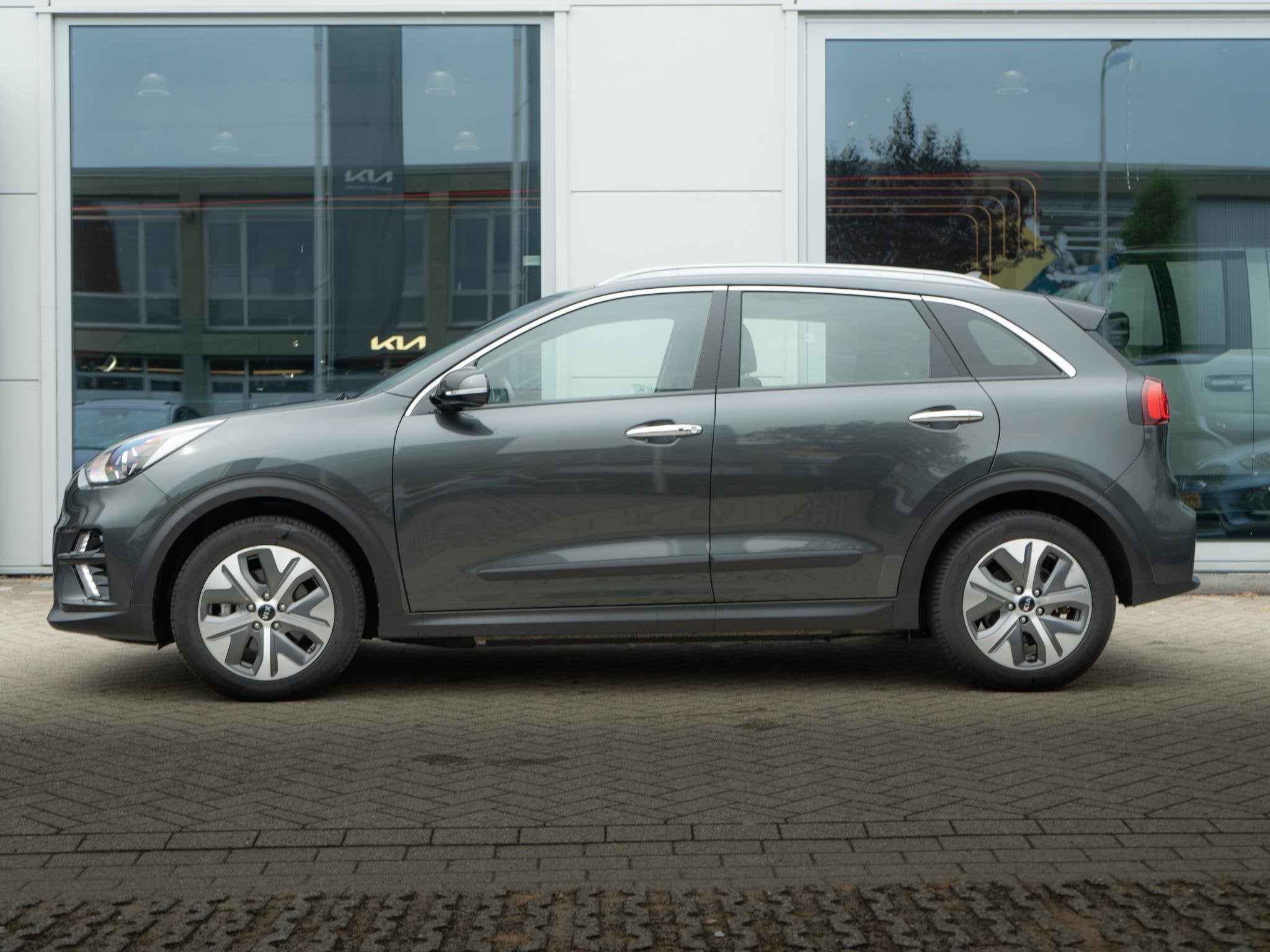 Foto 8 van Kia e-Niro DynamicLine 64 kWh | Trekhaak | 3 Fase | Adaptiev