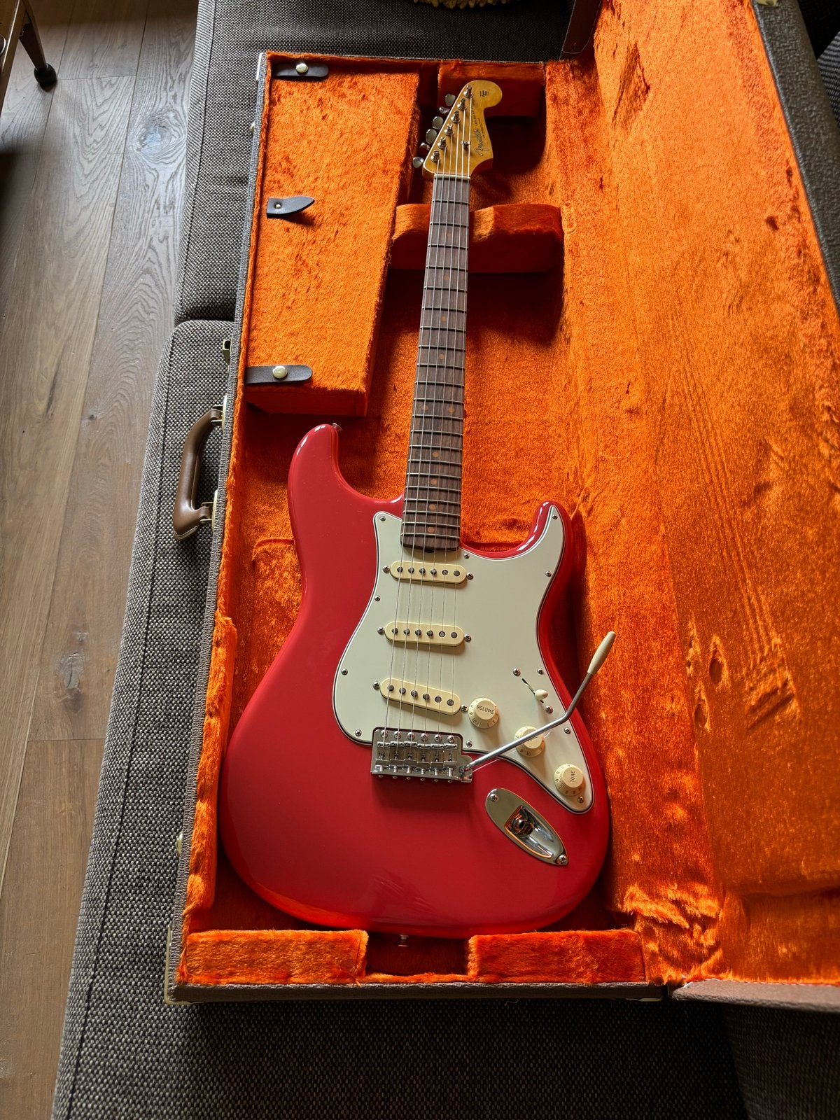 Fender American Vintage II 1961 Stratocaster Fiesta Red, Muziek en Instrumenten, Snaarinstrumenten | Gitaren | Elektrisch, Zo goed als nieuw