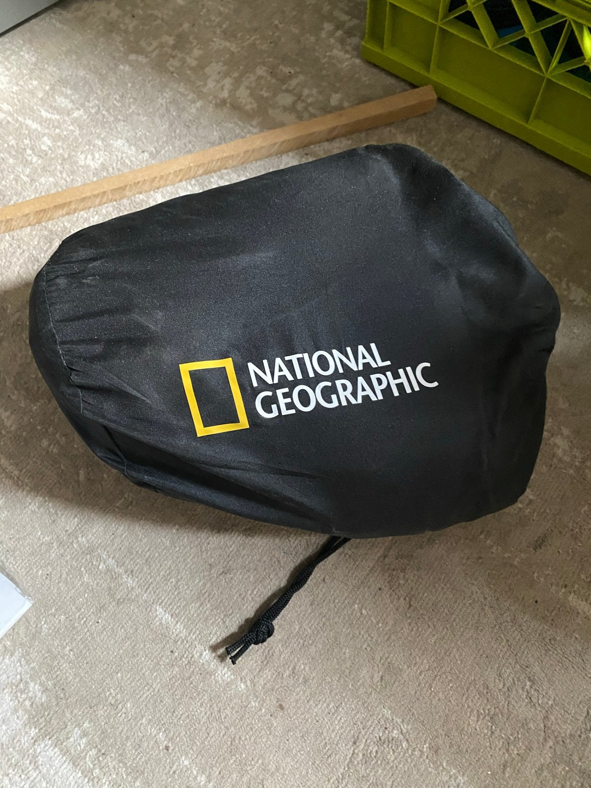 National Geographic selfinflating / zelf opblazende slaapmat, Ophalen of Verzenden, Zo goed als nieuw