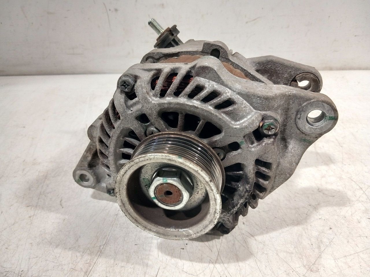 Dynamo Mitsubishi Space Star, Onderdelen@venauto.nl, Van der Ven Autorecycling B.V., Gebruikt, Ettenseweg 76, 4706 PB Roosendaal, The Netherlands