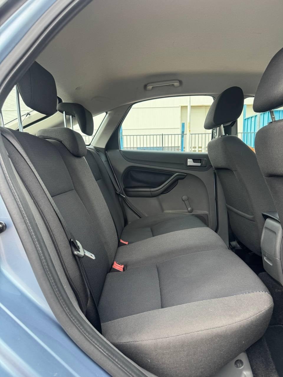 Foto 10 van Ford Focus 1.6-16V Futura