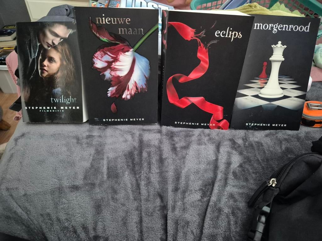 Twilight Saga Boekenreeks - Stephenie Meyer (4 delen), Ophalen of Verzenden, Gelezen, Stephenie Meyer, Nederland