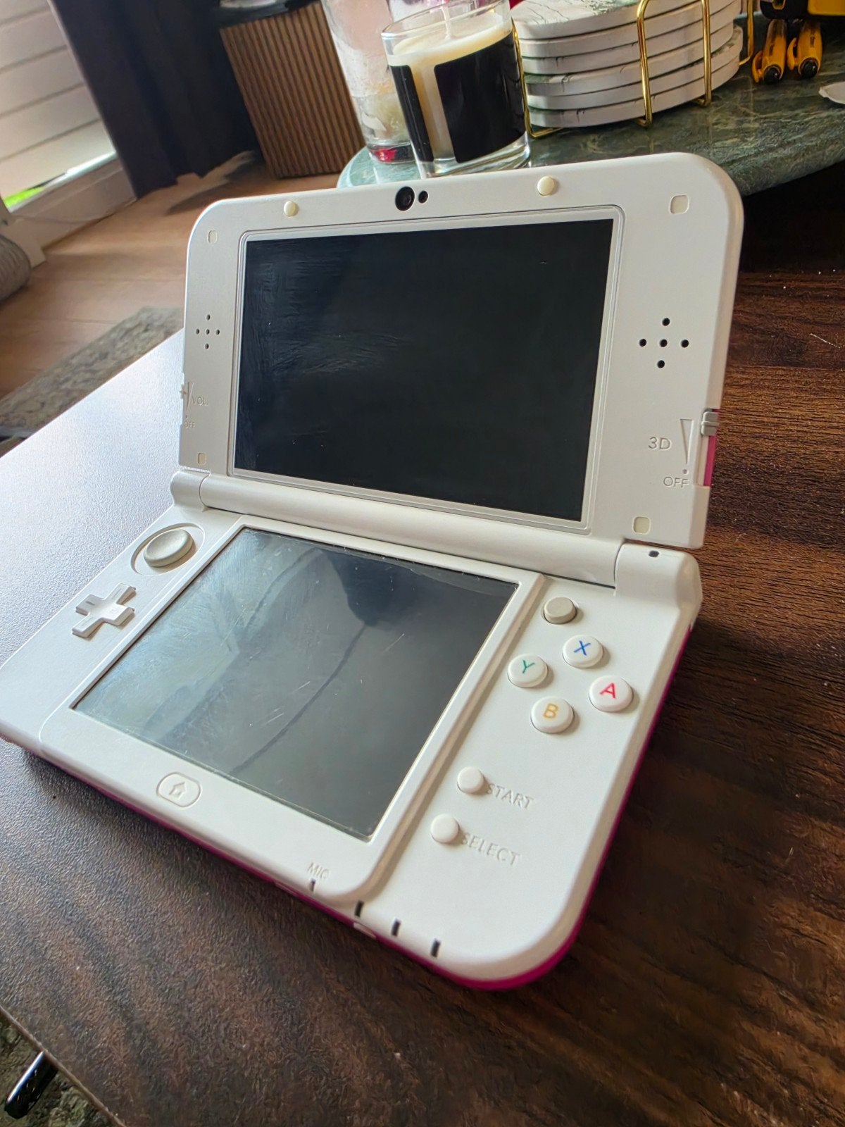 New Nintendo 3DS XL / LL - Zeer goede staat + 64GB SD, Spelcomputers en Games, Ophalen, Met games, 3DS XL, Zo goed als nieuw