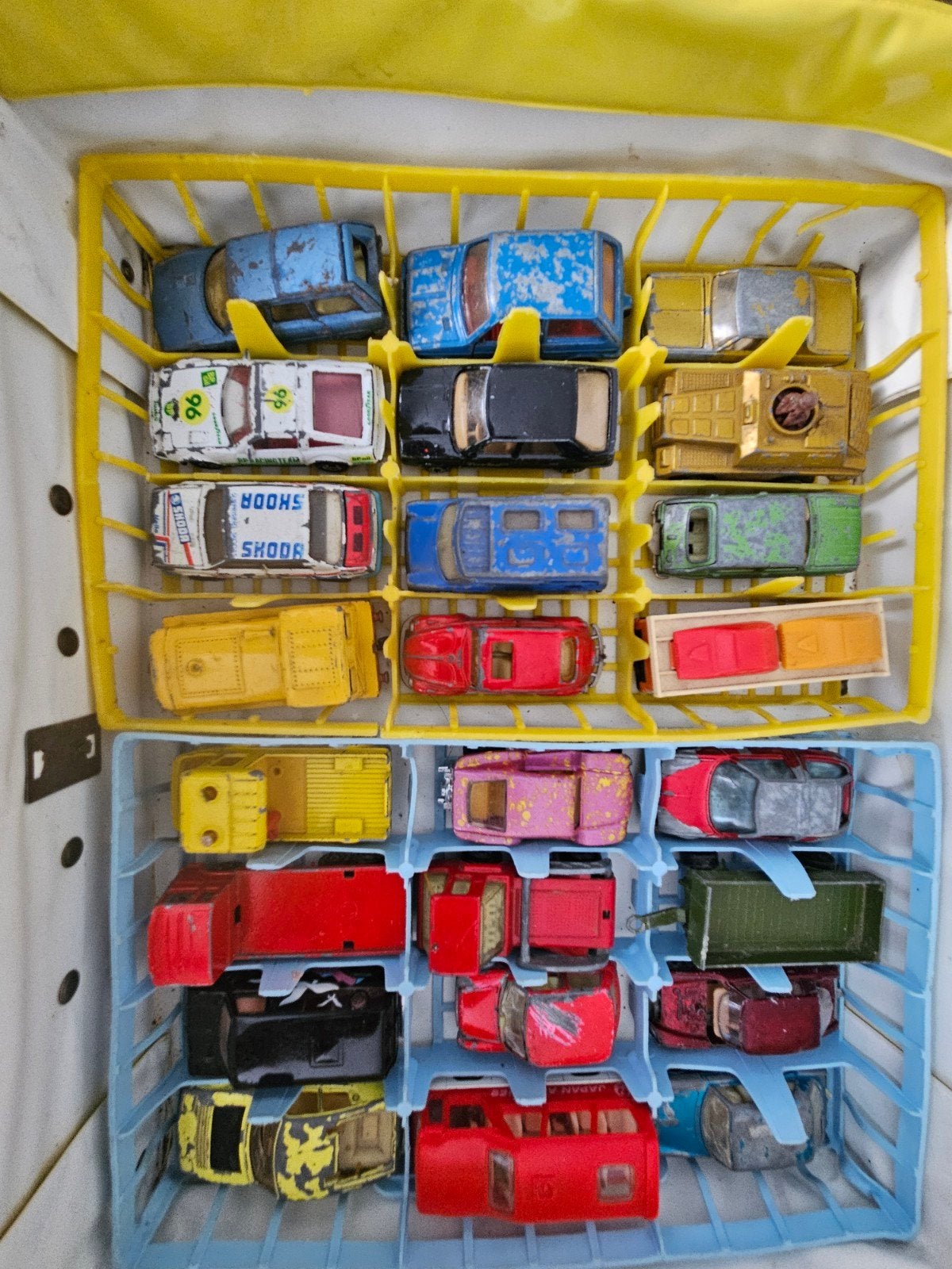 48 modelautos jaren 70 80 matchbox majorette in koffer, Ophalen of Verzenden, Gebruikt, Auto