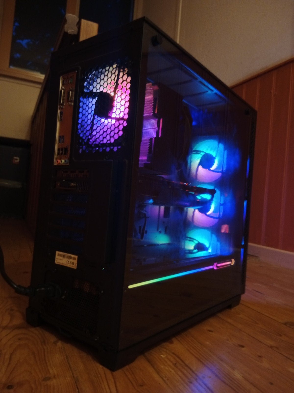 Foto 10 van gaming pc