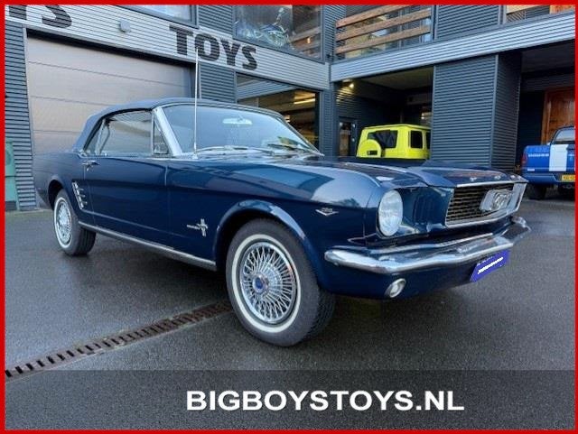 Ford MUSTANG Cabriolet V8, Auto's, Oldtimers, Achterwielaandrijving, Cabriolet, Blauw, Ford