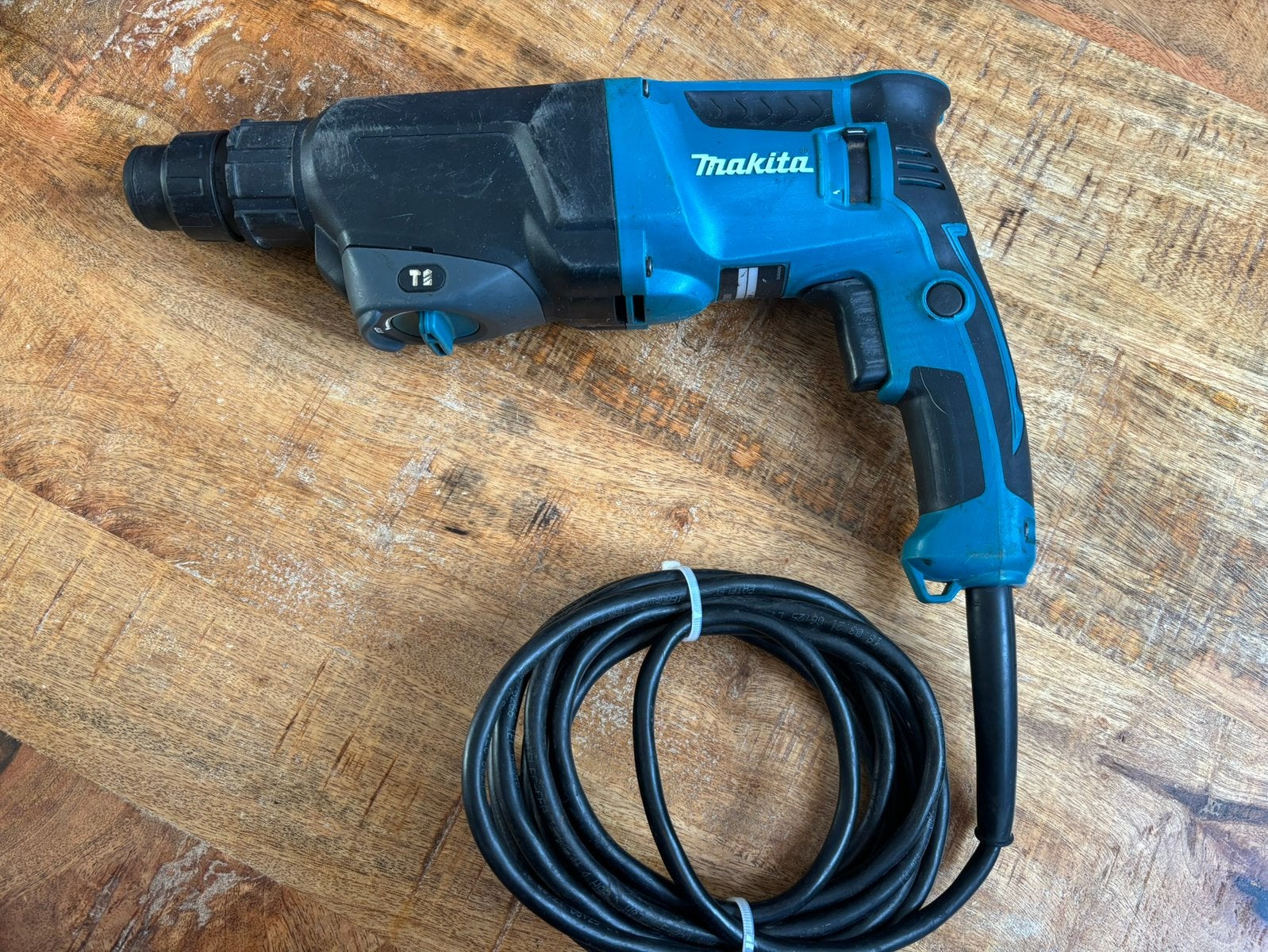 Makita HR2300, 600 watt of meer, Boor- en/of Breekhamer, Ophalen of Verzenden, Zo goed als nieuw