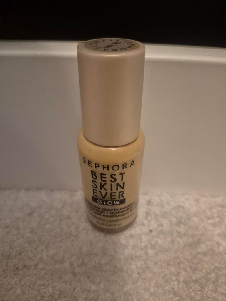 Sephora foundation, Ophalen of Verzenden, Beige, Gehele gezicht