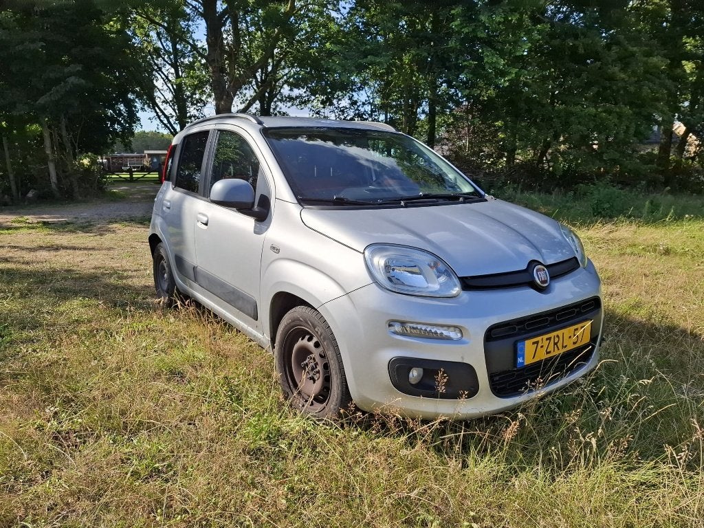 Fiat Panda 0.9 Twinair 44KW 2015 Grijs, Voorwielaandrijving, Stof, 31 €/maand, Panda