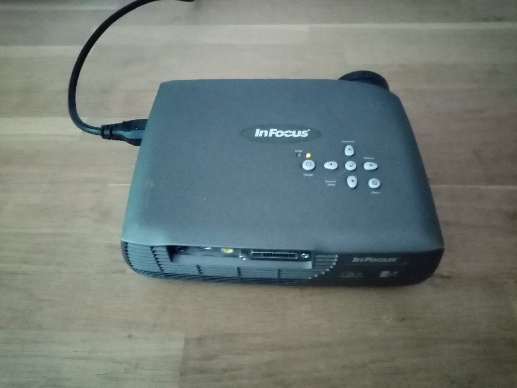 Goedwerkende InFocus LP70 Projector, Audio, Tv en Foto, Beamers, Ophalen, Gebruikt, Overige resoluties, Infocus