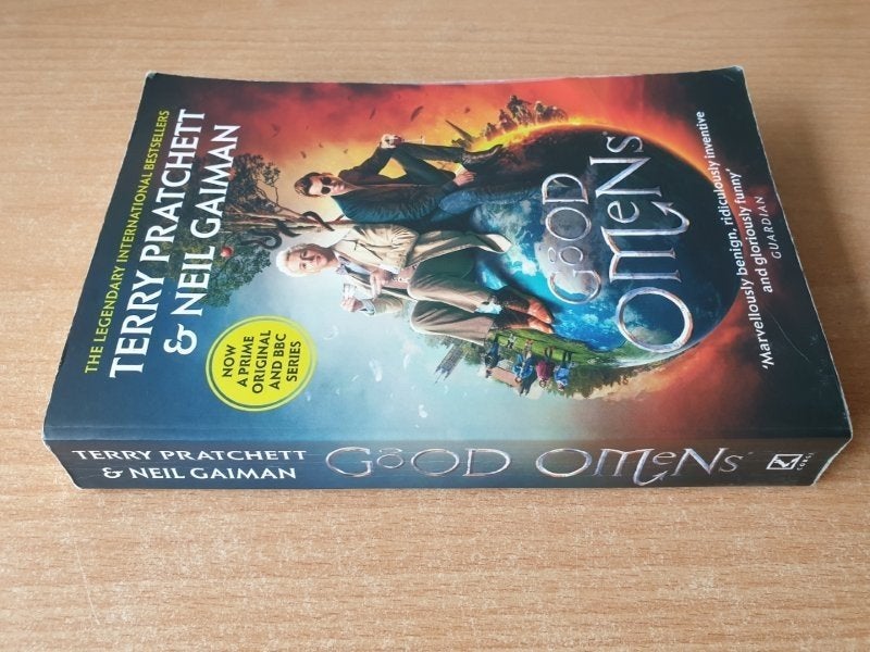 Pratchett & Gaiman - Good Omens (Engelstalig), Verzenden, Gelezen, Pratchett & Gaiman