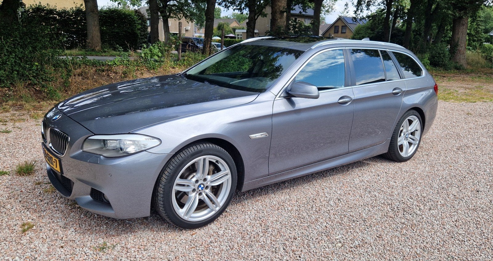 BMW 5-Serie 528I Touring 190KW Aut8 2010 Grijs, Auto's, BMW, Achterwielaandrijving, Zwart, 2996 cc, Leder