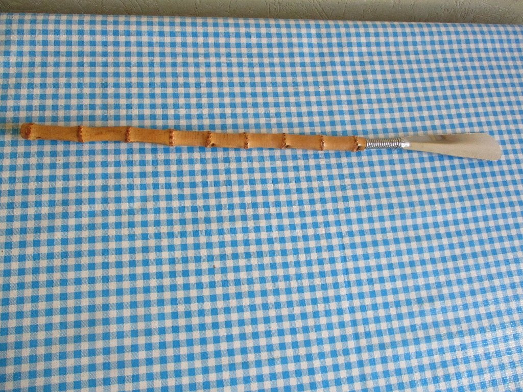 Schoenlepel met veer - 54 cm. Retro - vintage, Ophalen of Verzenden, Zo goed als nieuw