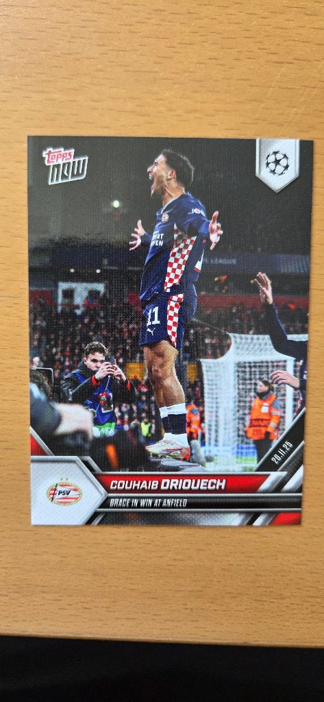 2025 Topps Now PSV Couhaib Driouech tegen Liverpool, Verzenden, Zo goed als nieuw, PSV, Poster, Plaatje of Sticker