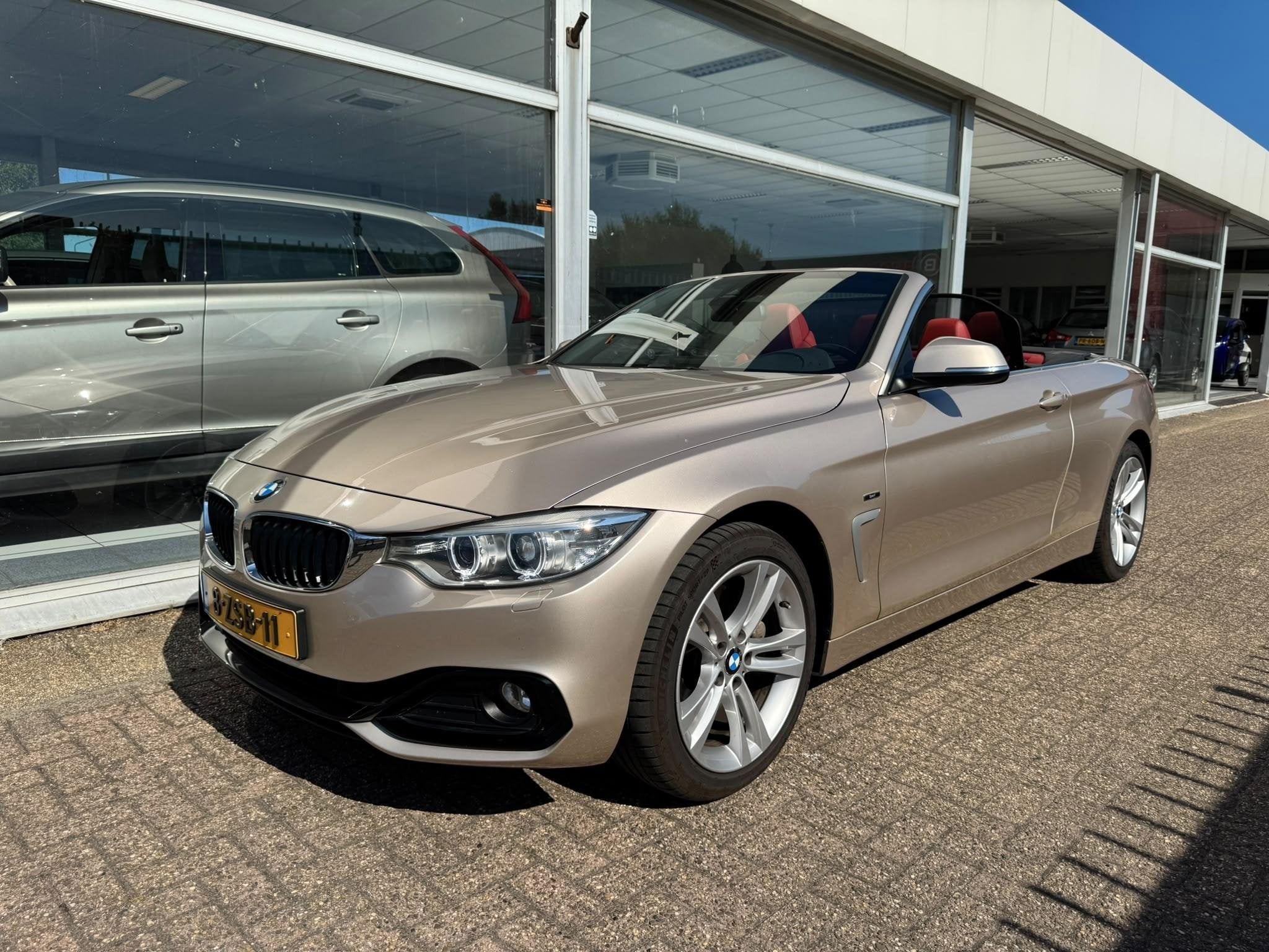 BMW 4-serie Cabrio 435i xDrive High Executive | 2e eigenaar, Auto's, Euro 6, 4-Serie, Cabriolet, 4 stoelen