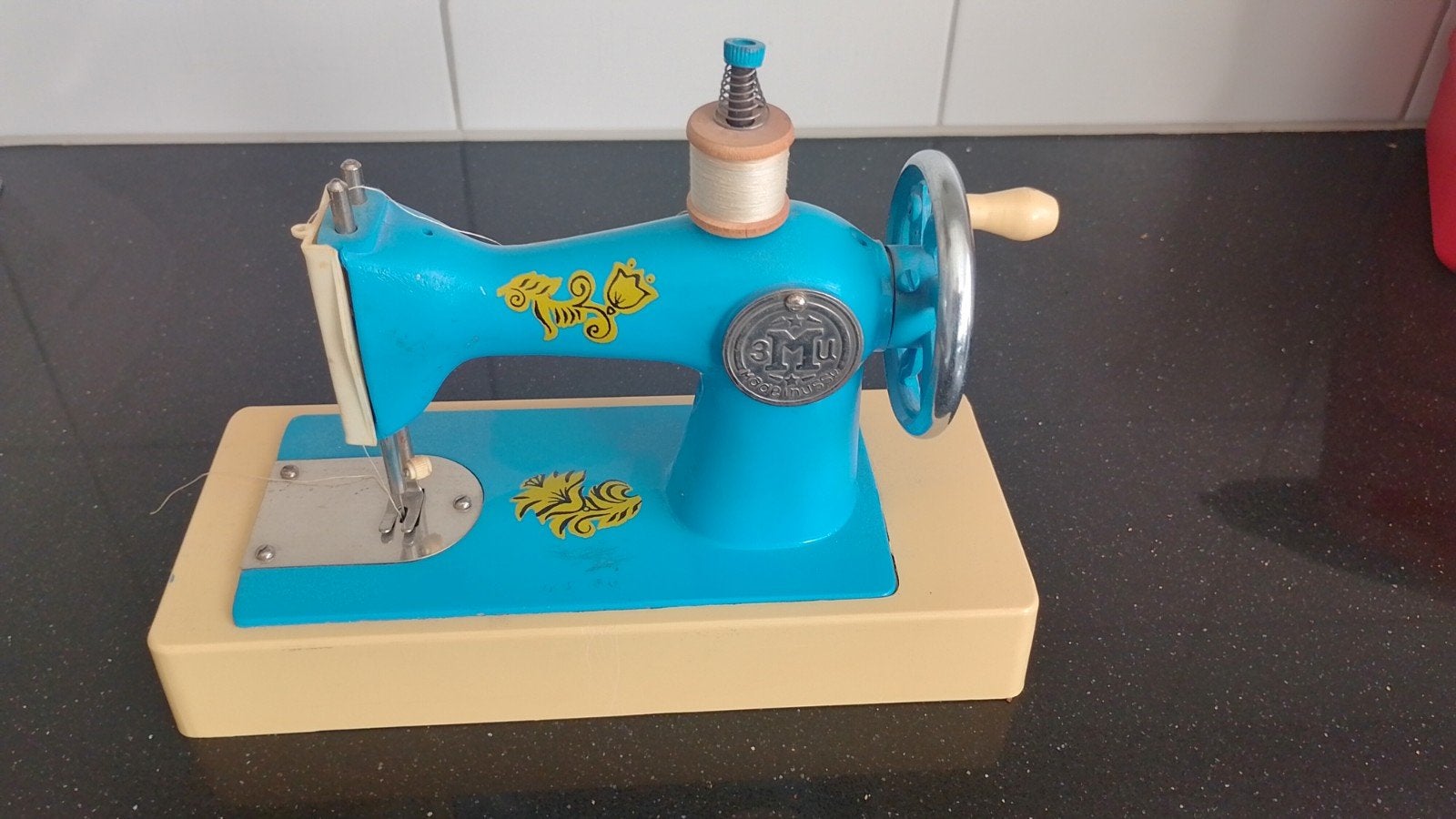 Vintage Naaimachine - Decoratief en Charmant, Antiek en Kunst, Ophalen