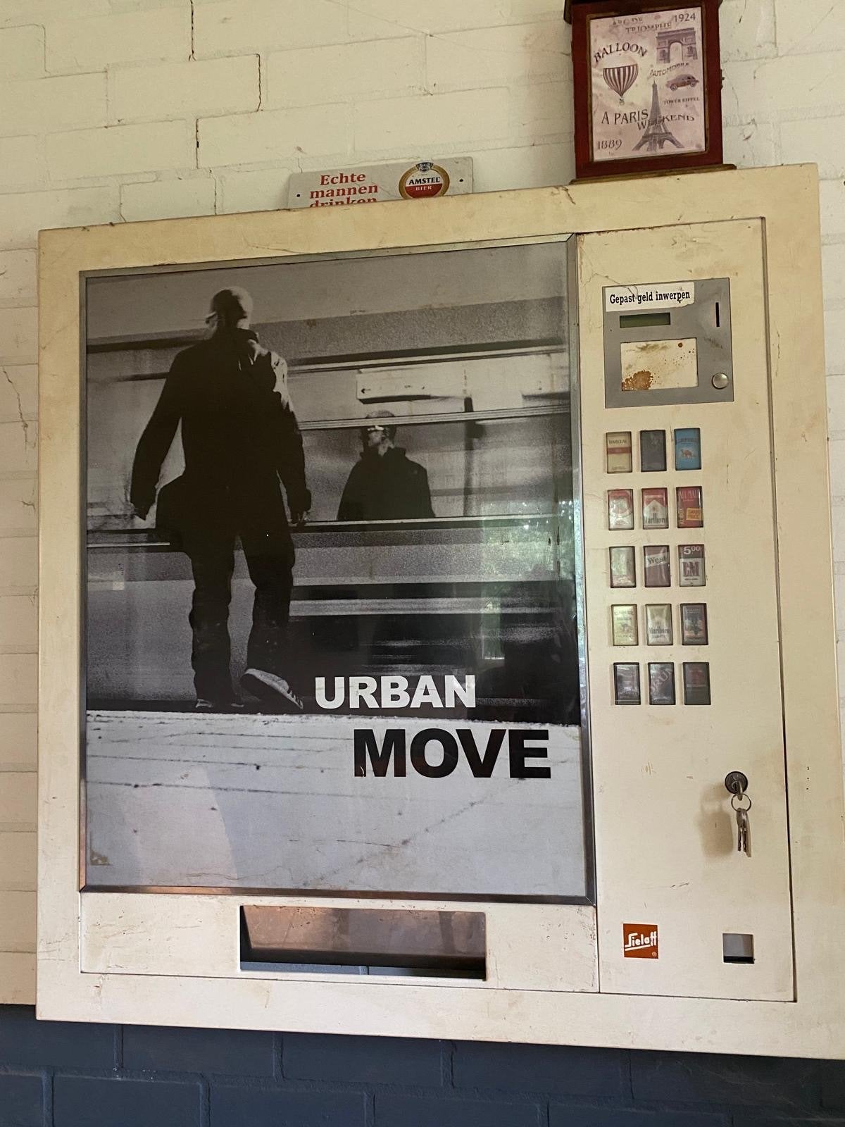 Nostalgisch voorfront sigarettenautomaat - Urban Move, Verzamelen, Automaten | Overige, Ophalen, Gebruikt