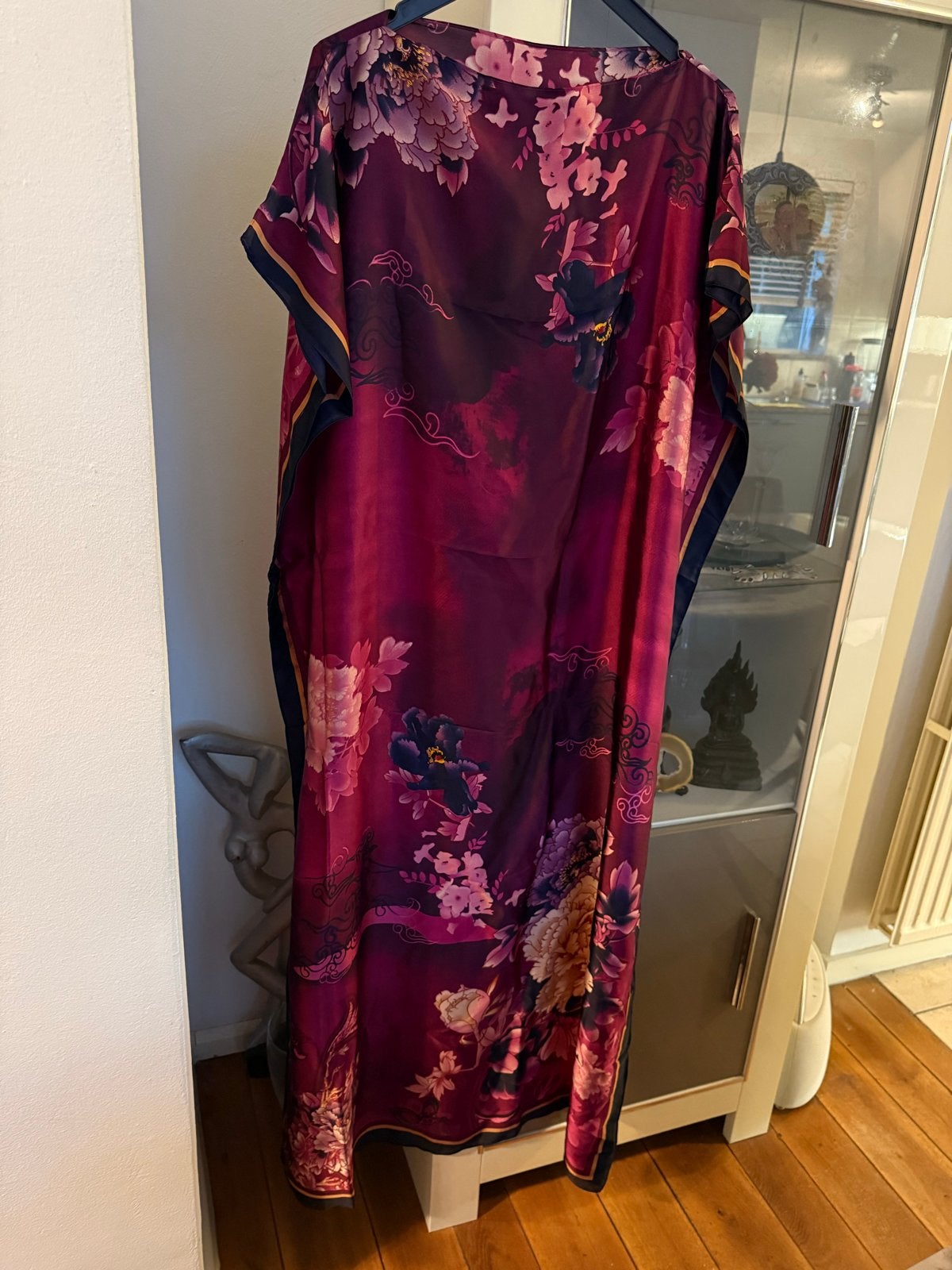 Luxe Satijnlook Kaftan Maat 52/54 met Bijpassende Sjaal, Ophalen of Verzenden, Nieuw, Meerkleurig, Jurk