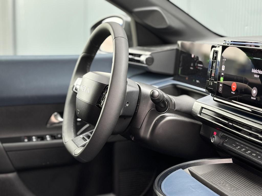 Lancia Ypsilon Edizione Limitata Cassina Navigatie | Apple c, Gebruikt, 156 pk, Blauw, Blauw