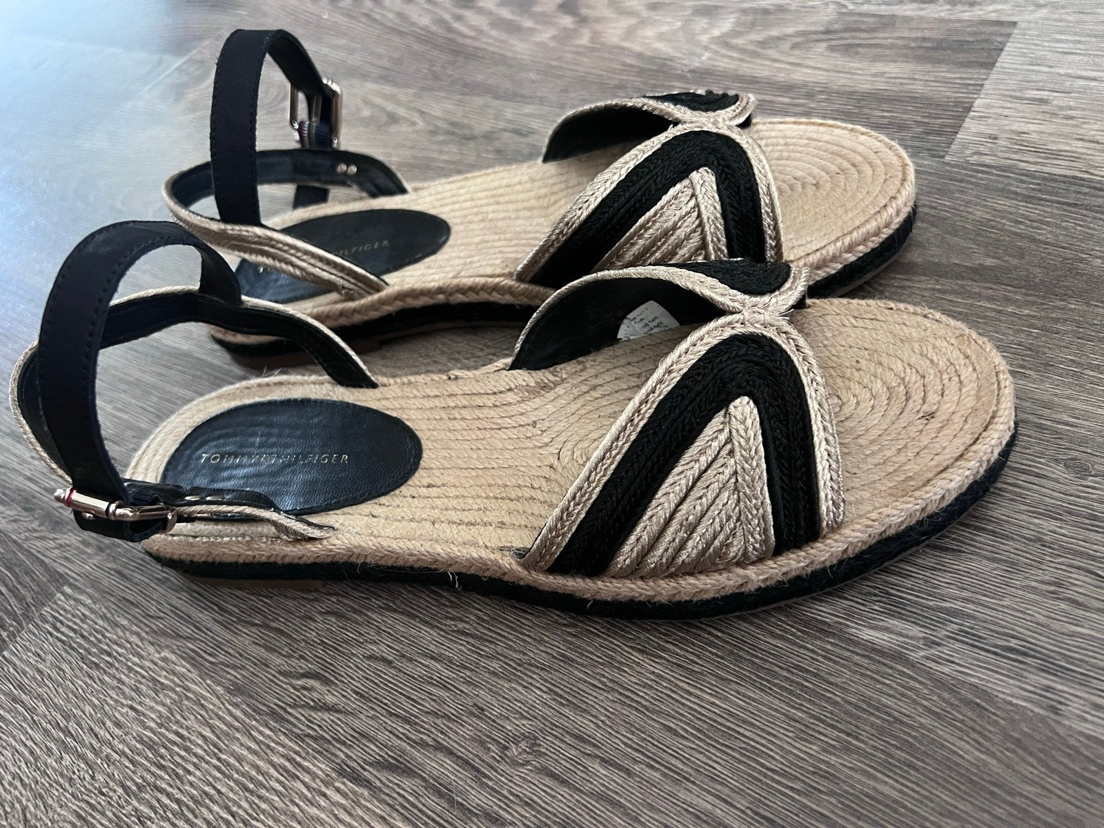 Tommy Hilfiger Espadrille Sandalen Maat 41, Zwart, Zo goed als nieuw, Sandalen of Muiltjes, Ophalen of Verzenden