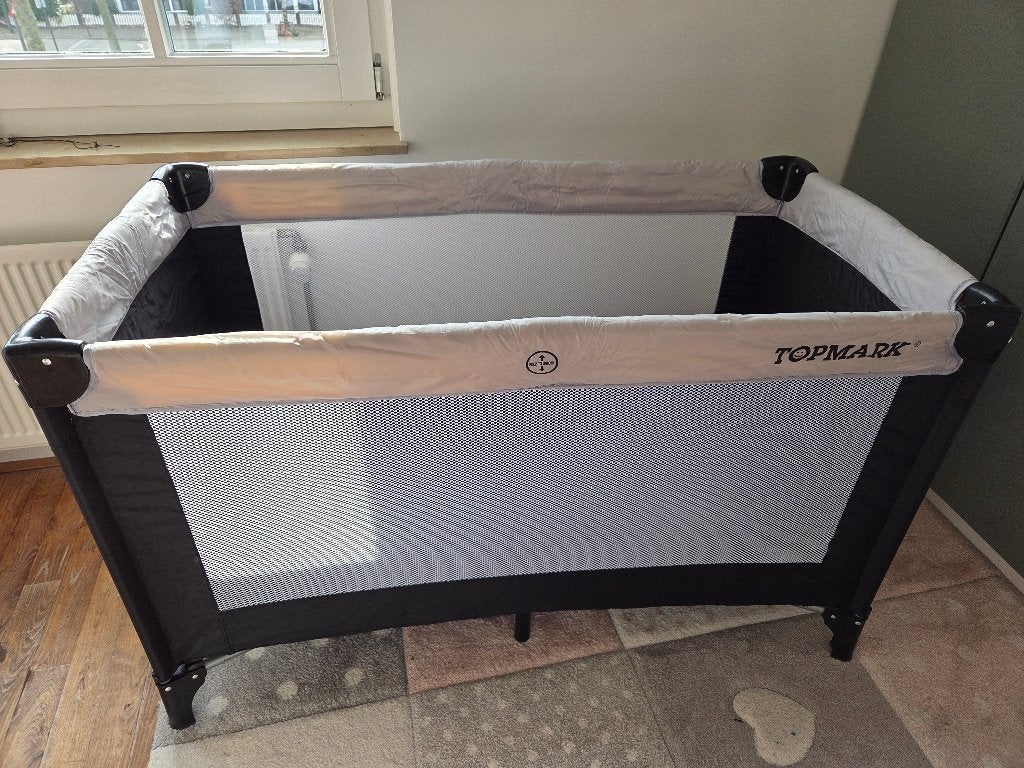 Topmark campingbed met extra dik matras, Kinderen en Baby's, Ophalen, Zo goed als nieuw, Reisbedje
