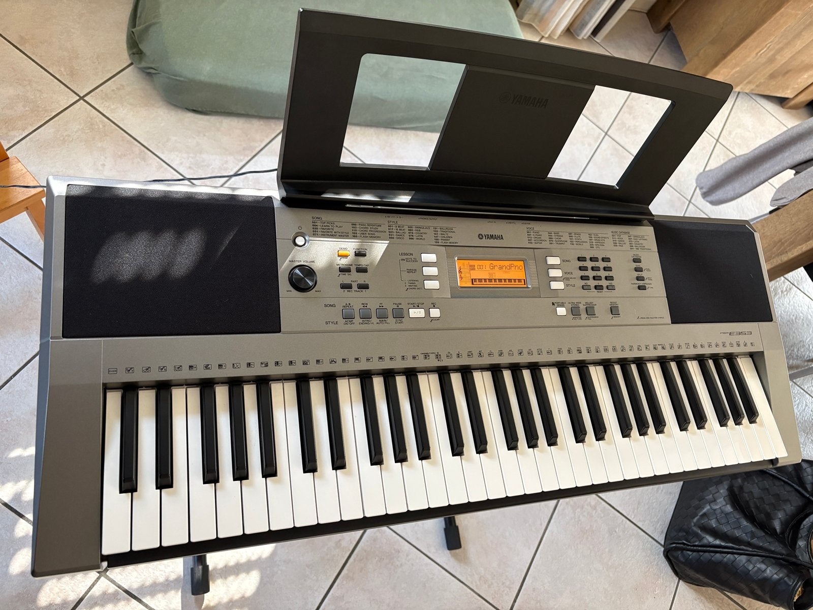 Yamaha PSR-E353 keyboard, Muziek en Instrumenten, Ophalen, Zo goed als nieuw, 61 toetsen, Yamaha