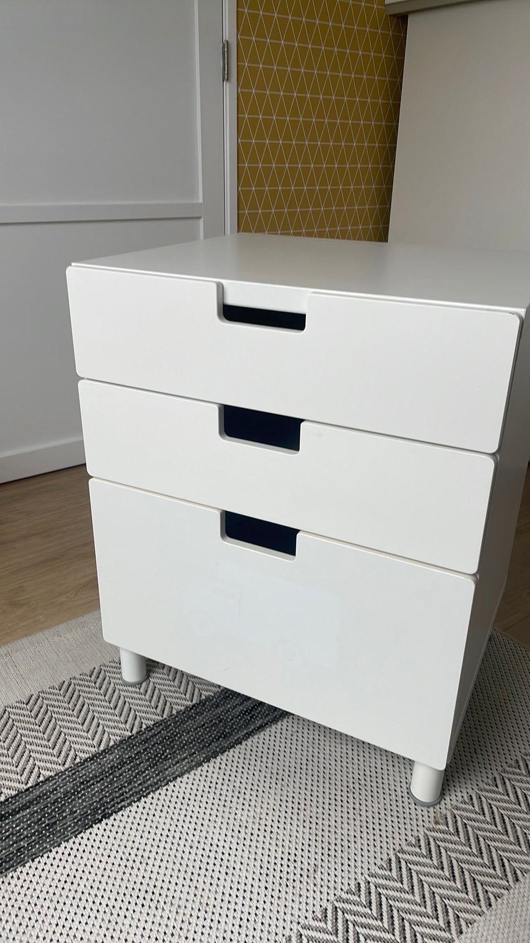 Witte Ikea Stuva ladekast met 3 laden, Huis en Inrichting, Kasten | Ladekasten, Ophalen, Kunststof, 100 tot 150 cm, 50 tot 100 cm