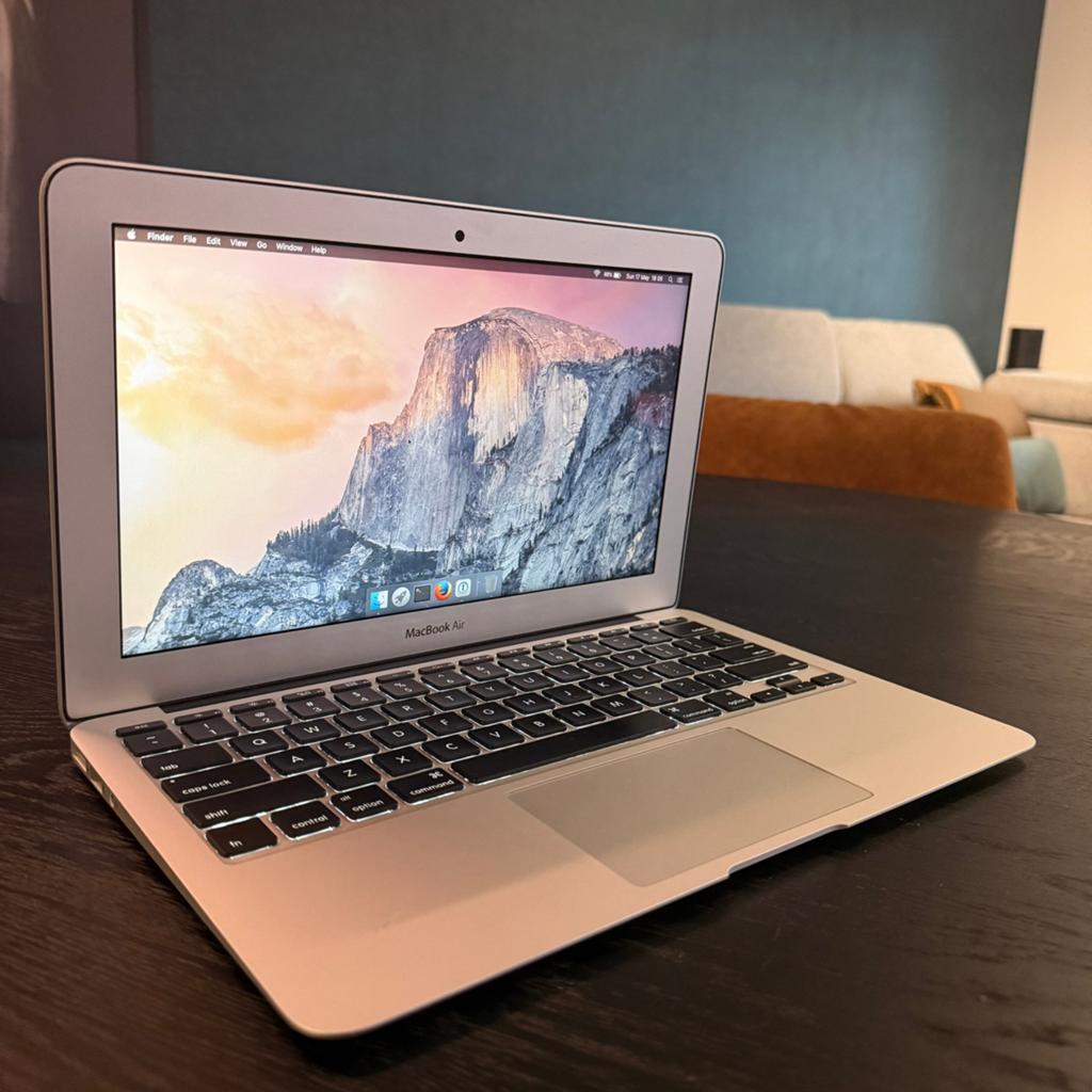 MacBook Air 11” 2,2GHz i7 8GB RAM US Keyboard, 2 tot 3 Ghz, Qwerty, 8 GB, 13 inch