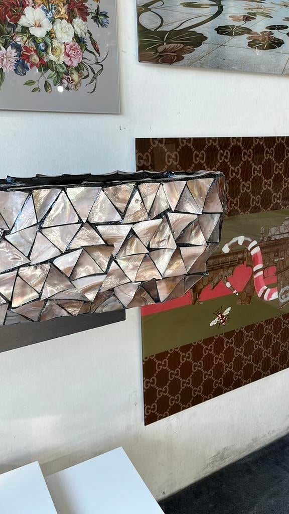 Mother of pearl schelpenvaas schuit xxl brown eric kuster, Huis en Inrichting, Woonaccessoires | Vazen, Overige kleuren, Ophalen of Verzenden