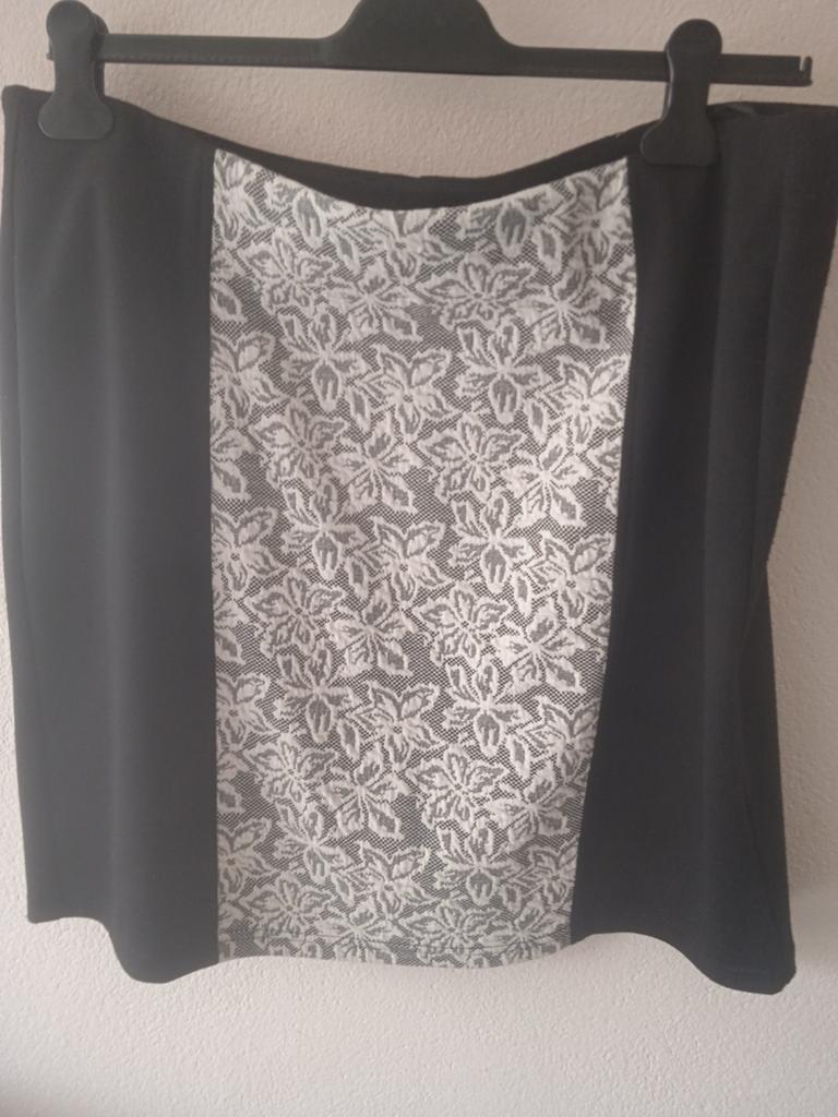 Dreamstar rokje 44/46 zwart/wit 5,00 nieuw staat, Kleding | Dames, Rokken, Dreamstar, Zwart, Maat 46/48 (XL) of groter, Ophalen of Verzenden