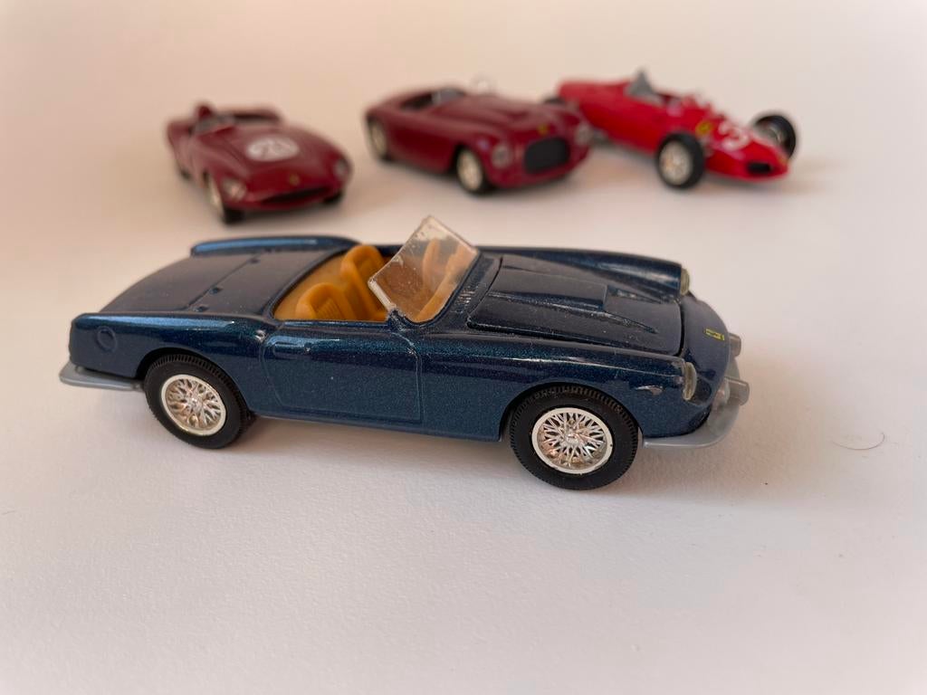model Ferrari 400 Superamerica 1961 blauw 1/36, Ophalen of Verzenden, Gebruikt, Auto, Overige merken
