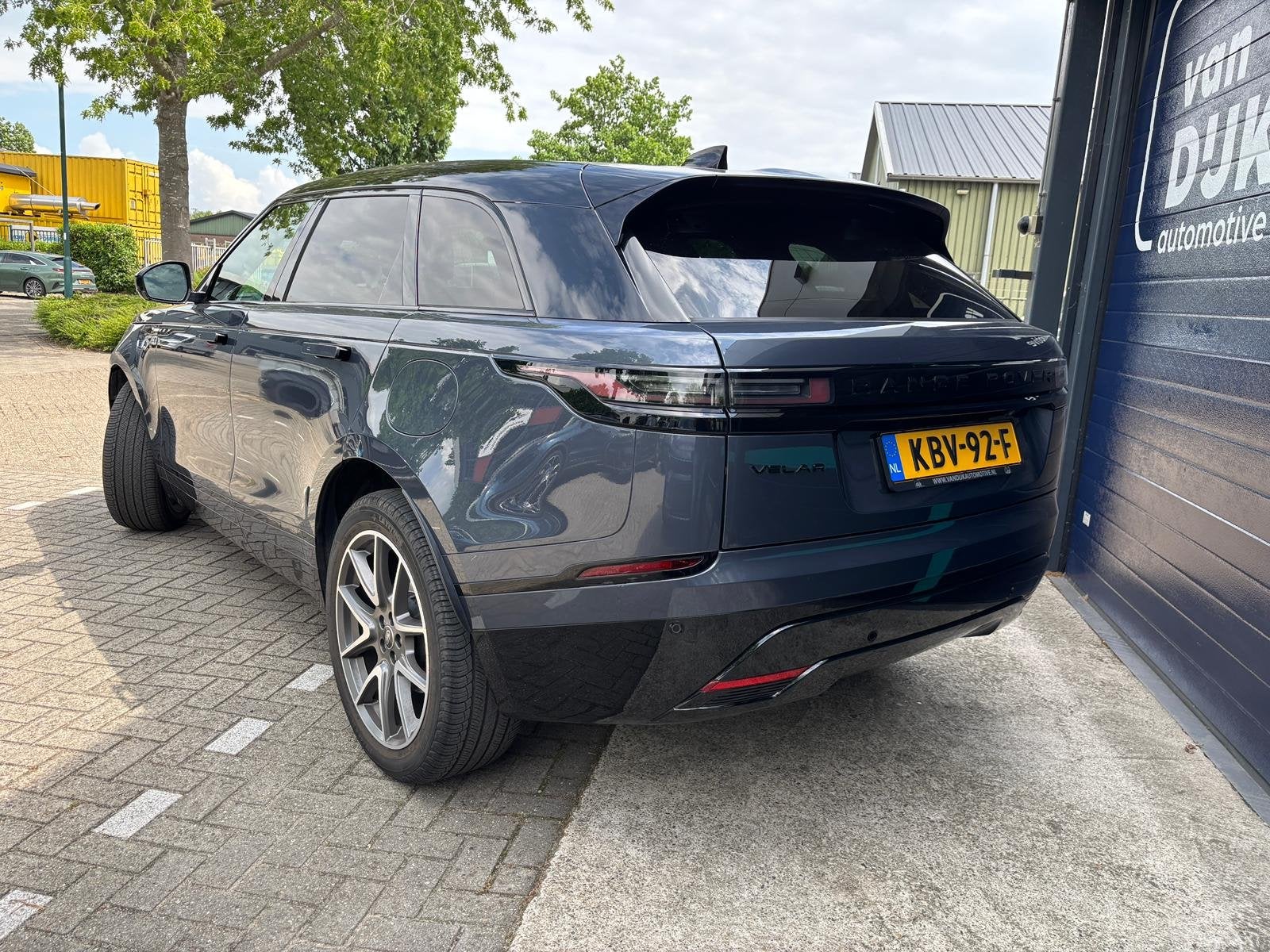 Land Rover Range Rover Velar 2.0 P400e R-Dynamic Panoramadak, Automaat, 12 maanden, 404 pk, Gebruikt