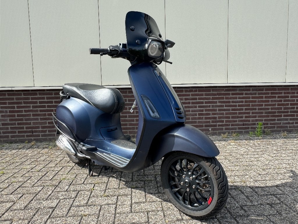 Vespa sprint | nwe. banden | nwe. uitlaat| Groot onderhoud, Fietsen en Brommers, Ophalen, Gebruikt, Benzine, 50 cc