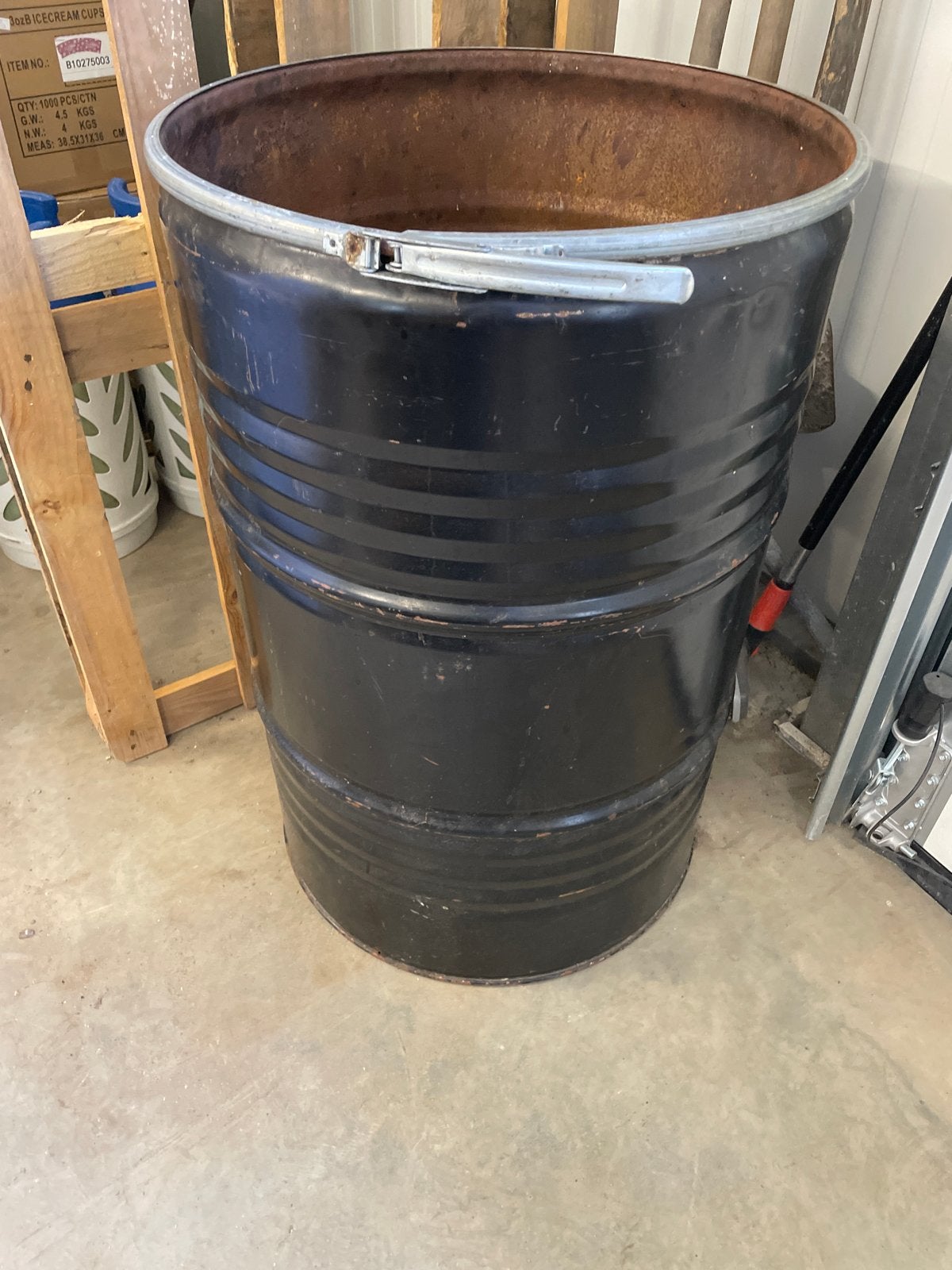 Grote metalen vuilnisbak / afvalton olie drum, 40 liter of meer, Ophalen, Gebruikt, Metaal
