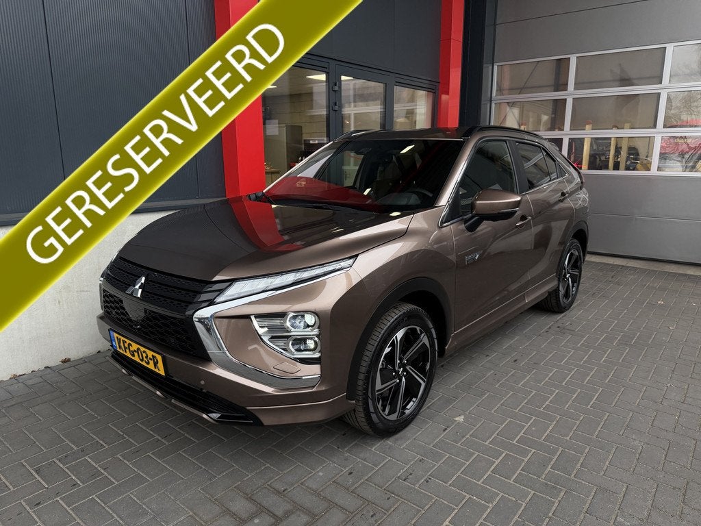 Mitsubishi Eclipse Cross 2.4 PHEV Intense+ | Dealer Onderhou, Auto's, Mitsubishi, Automaat, Bruin, Bedrijf, Vierwielaandrijving