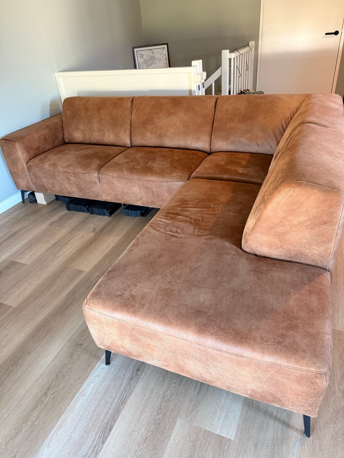 Comfortabele bruine microlederen hoekbank, Huis en Inrichting, Banken | Bankstellen, Ophalen, 250 tot 300 cm, Hoekbank, 75 tot 100 cm