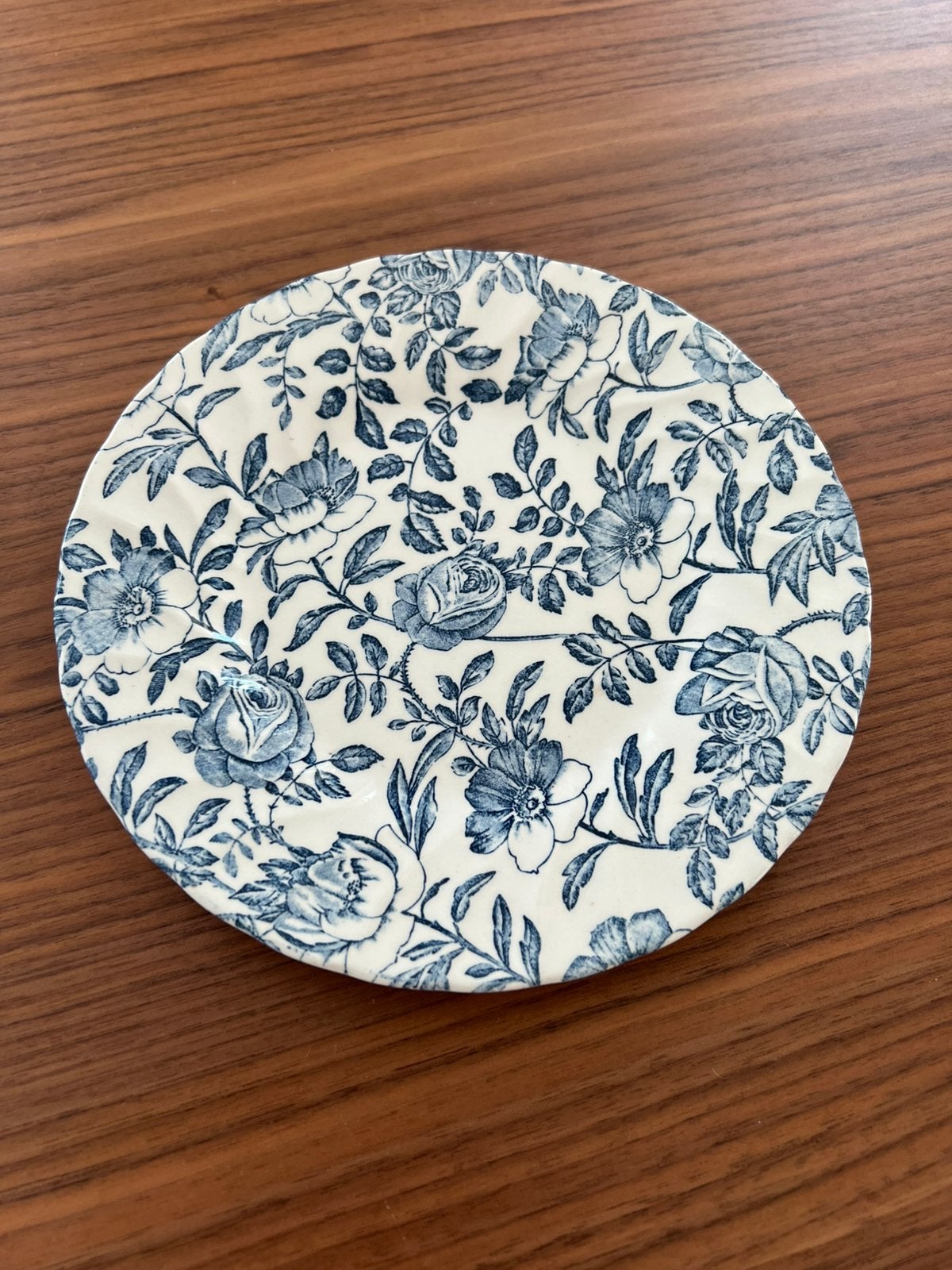 Churchill Staffordshire bord blue peony, Ophalen of Verzenden, Zo goed als nieuw, Bord(en), Overige stijlen