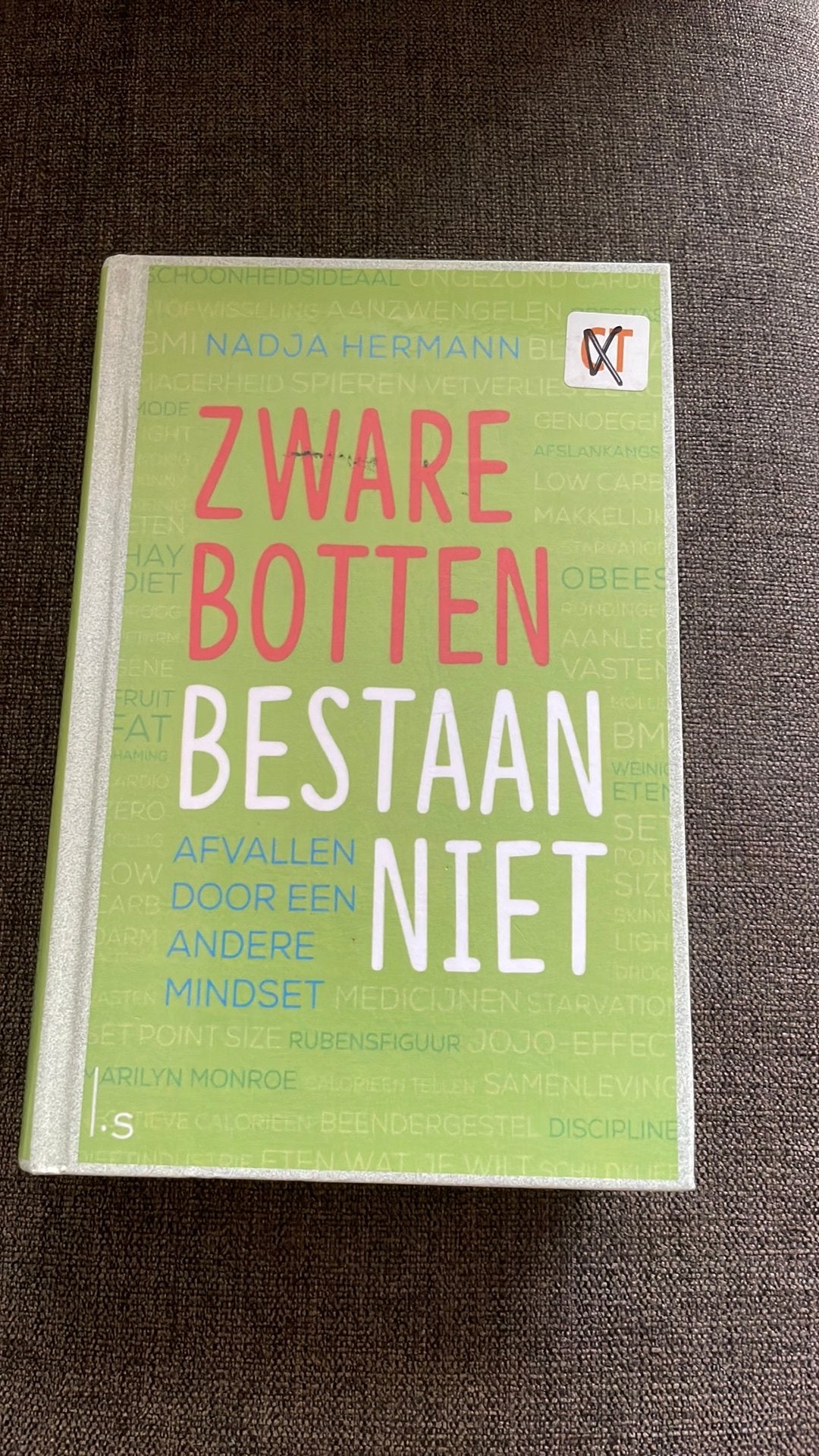 Nadja Hermann - Zware botten bestaan niet, Ophalen of Verzenden, Zo goed als nieuw, Nadja Hermann