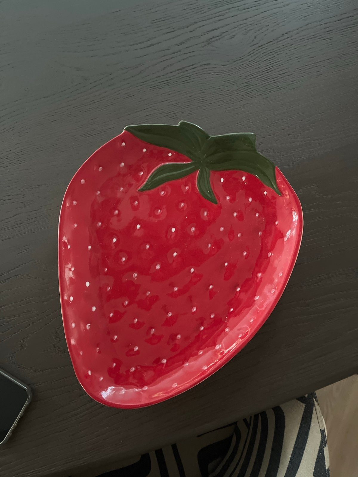 Aardbeien schaal van keramiek, Ophalen, Porselein of Keramiek, Schaal, Nieuw